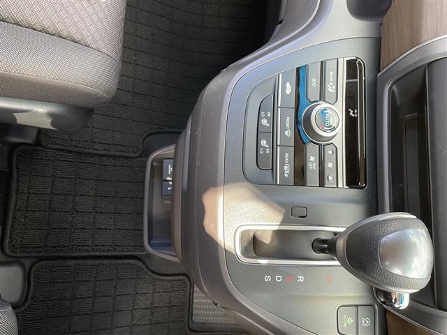 フリード Ｇ・ホンダセンシング　ワンオーナー　純正メモリナビ　ＡＭ　ＦＭ　Ｂｌｕｅｔｏｏｔｈ　フルセグテレビ　バックカメラ　ビルトインＥＴＣ　ドライブレコーダー　クルーズコントロール　衝突軽減ブレーキ　レーンキープアシスト（15枚目）