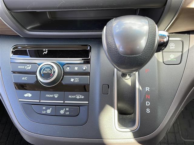 フリード Ｇ・ホンダセンシング　ワンオーナー　純正メモリナビ　ＡＭ　ＦＭ　Ｂｌｕｅｔｏｏｔｈ　フルセグテレビ　バックカメラ　ビルトインＥＴＣ　ドライブレコーダー　クルーズコントロール　衝突軽減ブレーキ　レーンキープアシスト（16枚目）