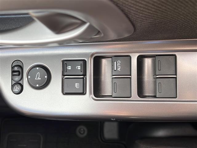 フリード Ｇ・ホンダセンシング　ワンオーナー　純正メモリナビ　ＡＭ　ＦＭ　Ｂｌｕｅｔｏｏｔｈ　フルセグテレビ　バックカメラ　ビルトインＥＴＣ　ドライブレコーダー　クルーズコントロール　衝突軽減ブレーキ　レーンキープアシスト（20枚目）