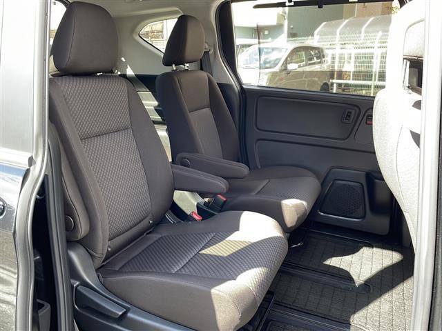 フリード Ｇ・ホンダセンシング　ワンオーナー　純正メモリナビ　ＡＭ　ＦＭ　Ｂｌｕｅｔｏｏｔｈ　フルセグテレビ　バックカメラ　ビルトインＥＴＣ　ドライブレコーダー　クルーズコントロール　衝突軽減ブレーキ　レーンキープアシスト（28枚目）