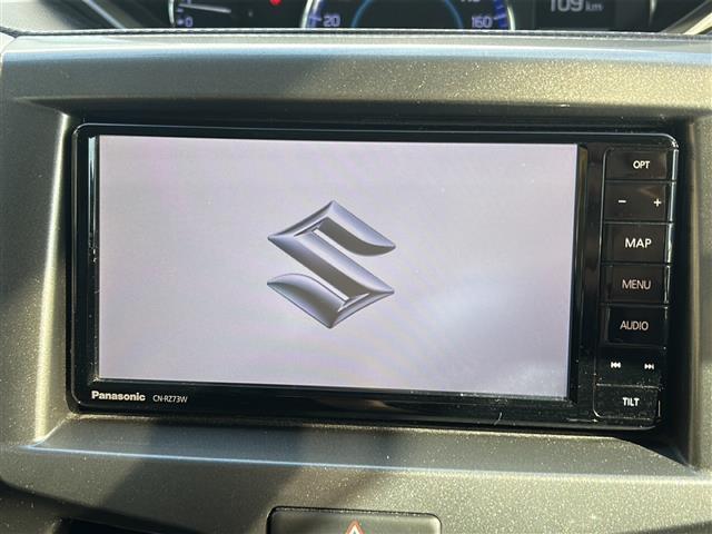 【純正ナビ】専用設計で車内の雰囲気にマッチ。ナビ利用時のマップ表示は見やすく、いつものドライブがグッと楽しくなります。