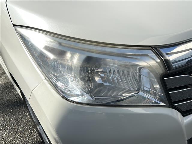 【ライト・ランプ】悪天候や夜間の走行も視界良好で安心してお乗りいただけます。ヘッドライト・ホイール・フロントガラスなど色々な部分コーティングをご用意しております。ぜひご相談ください。