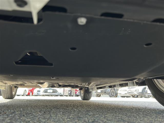 【下廻り】目立つ錆や、オイル漏れもなく安心です。掲載箇所以外にご希望の写真がございましたら、お気軽にお問い合わせ下さい。メールや郵送でお送りさせていただきます。