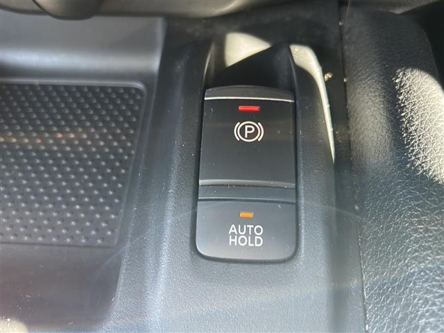 エクストレイル ２０Ｘｉ　Ｖセレクション　ワンオーナー　純正ナビ　フルセグテレビ　ＢＴオーディオ　ＣＤ／ＤＶＤ　全方位カメラ　前席パワーシート　全席シートヒーター　パワーバックドア　ＥＴＣ　ＬＥＤヘッドライト　純正１８インチＡＷ　スペアキー（17枚目）