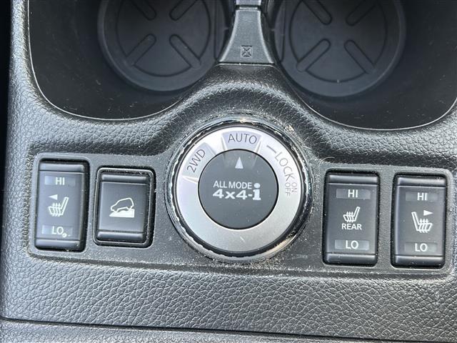 エクストレイル ２０Ｘｉ　Ｖセレクション　ワンオーナー　純正ナビ　フルセグテレビ　ＢＴオーディオ　ＣＤ／ＤＶＤ　全方位カメラ　前席パワーシート　全席シートヒーター　パワーバックドア　ＥＴＣ　ＬＥＤヘッドライト　純正１８インチＡＷ　スペアキー（21枚目）