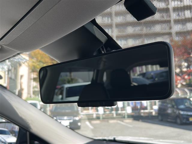 エクストレイル ２０Ｘｉ　Ｖセレクション　ワンオーナー　純正ナビ　フルセグテレビ　ＢＴオーディオ　ＣＤ／ＤＶＤ　全方位カメラ　前席パワーシート　全席シートヒーター　パワーバックドア　ＥＴＣ　ＬＥＤヘッドライト　純正１８インチＡＷ　スペアキー（23枚目）