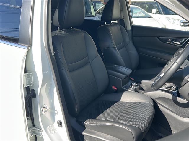 エクストレイル ２０Ｘｉ　Ｖセレクション　ワンオーナー　純正ナビ　フルセグテレビ　ＢＴオーディオ　ＣＤ／ＤＶＤ　全方位カメラ　前席パワーシート　全席シートヒーター　パワーバックドア　ＥＴＣ　ＬＥＤヘッドライト　純正１８インチＡＷ　スペアキー（24枚目）