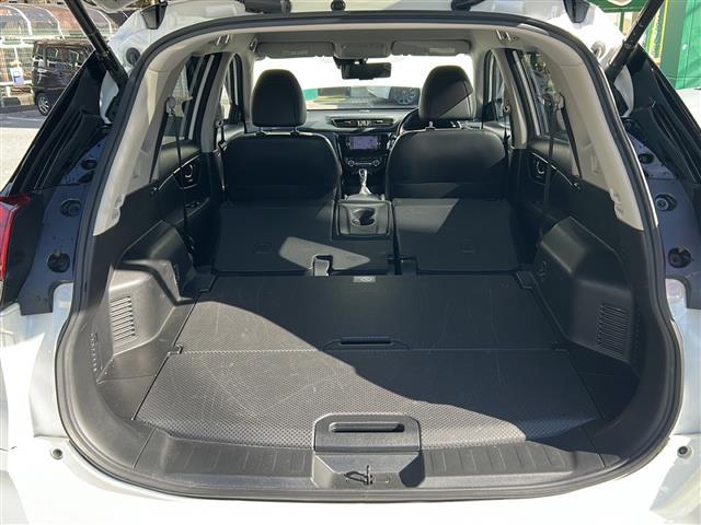 エクストレイル ２０Ｘｉ　Ｖセレクション　ワンオーナー　純正ナビ　フルセグテレビ　ＢＴオーディオ　ＣＤ／ＤＶＤ　全方位カメラ　前席パワーシート　全席シートヒーター　パワーバックドア　ＥＴＣ　ＬＥＤヘッドライト　純正１８インチＡＷ　スペアキー（29枚目）