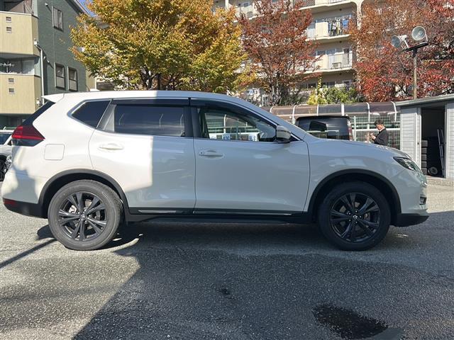 エクストレイル ２０Ｘｉ　Ｖセレクション　ワンオーナー　純正ナビ　フルセグテレビ　ＢＴオーディオ　ＣＤ／ＤＶＤ　全方位カメラ　前席パワーシート　全席シートヒーター　パワーバックドア　ＥＴＣ　ＬＥＤヘッドライト　純正１８インチＡＷ　スペアキー（39枚目）