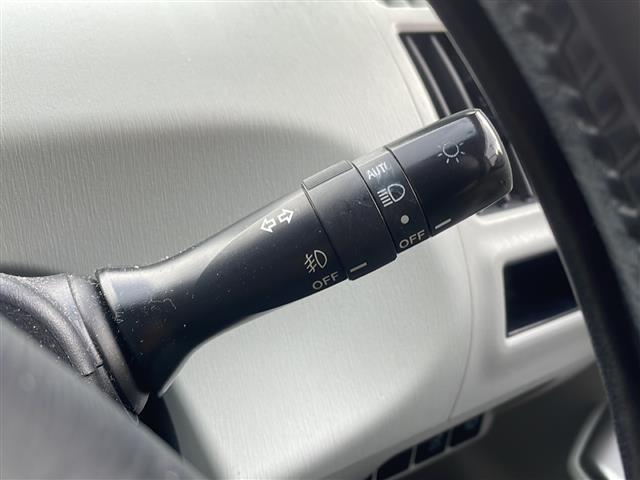 プリウスアルファ Ｓツーリングセレクション　純正ＨＤＤナビ　ＢＴオーディオ　フルセグテレビ　ＣＤ／ＤＶＤ　バックカメラ　ＬＥＤヘッドライト　オートライト　フォグランプ　革巻きステアリング　ステアリングスイッチ　ドライブモードセレクト　純正ＡＷ（13枚目）