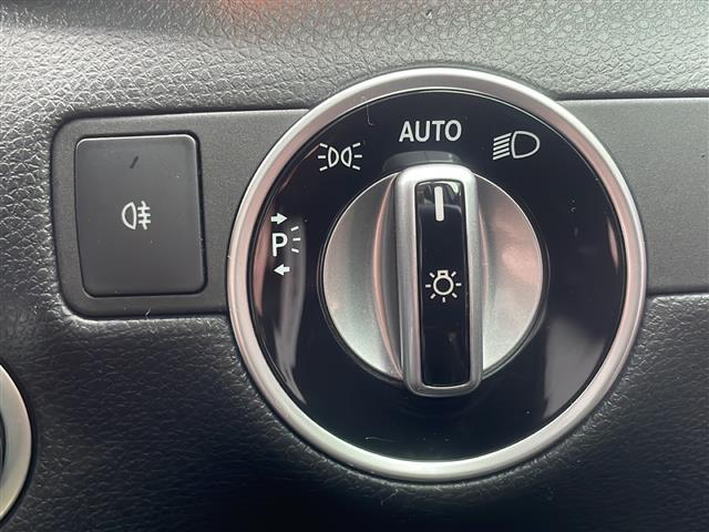 Bクラス B180 ワンオーナー 純正ナビ BTオーディオ フルセグテレビ バックカメラ 前席シートヒーター D席パワーシート パドルシフト LEDヘッドライト オートライト ステアリングスイッチ 純正18インチAW(17枚目)