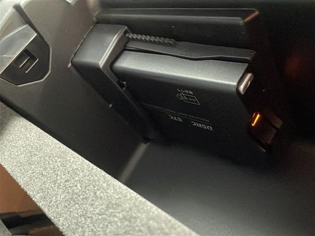 Bクラス B180 ワンオーナー 純正ナビ BTオーディオ フルセグテレビ バックカメラ 前席シートヒーター D席パワーシート パドルシフト LEDヘッドライト オートライト ステアリングスイッチ 純正18インチAW(27枚目)