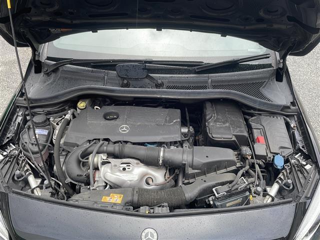 Bクラス B180 ワンオーナー 純正ナビ BTオーディオ フルセグテレビ バックカメラ 前席シートヒーター D席パワーシート パドルシフト LEDヘッドライト オートライト ステアリングスイッチ 純正18インチAW(42枚目)