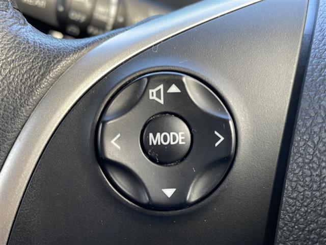 �y�X�e�A�����O�����R���z�茳�̃{�^������A�I�[�f�B�I��i�r�Ȃǂ̑��삪�ł���̂ŁA�悻���������Ɉ��S�ɉ^�]�ɏW���ł��܂��B