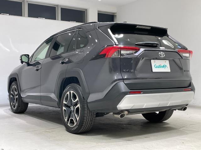 ＲＡＶ４ アドベンチャー　４ＷＤ／ＪＡＯＳフロントバンパー／クルーズコントロール／ビルトインＥＴＣ／純正９インチナビ／バックカメラ／フルセグＴＶ／Ｂｌｕｅｔｏｏｔｈ／ＡＭ／ＦＭ／ＣＤ／ＳＤ／セーフティセンス／純正アルミ（18枚目）