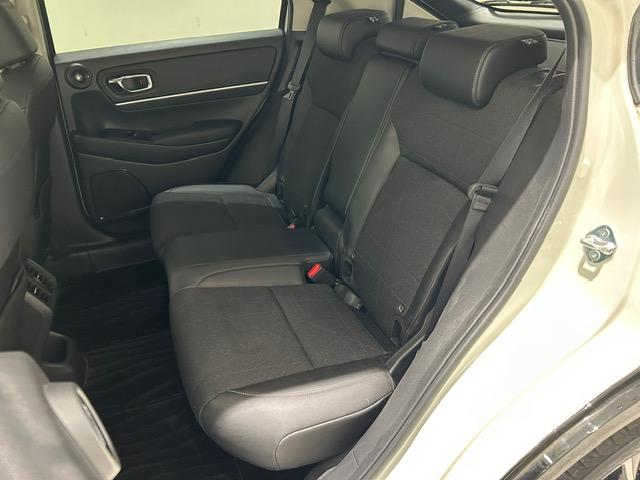 ヴェゼル ｅ：ＨＥＶ　Ｚ　ホンダセンシング／純正ＳＤナビ／Ｂｌｕｅｔｏｏｔｈ／全方位車外カメラ／純正ビルドインＥＴＣ２．０／フルセグＴＶ（キャンセラー付き）／パドルシフト／クルコン／ワイヤレス充電器／純正ＡＷ（51枚目）
