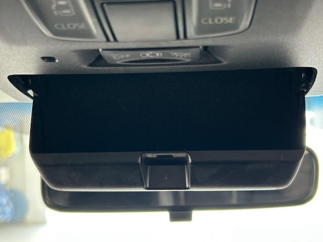 アルファード 2.5S Aパッケージ ワンオーナー/4WD/トヨタセーフティセンス/プリクラッシュセーフティ/レーダークルーズコントロール/レーントレーシングアシスト/オートマチックハイビーム/ロードサインアシスト/純正ナビ/後席モニター(52枚目)