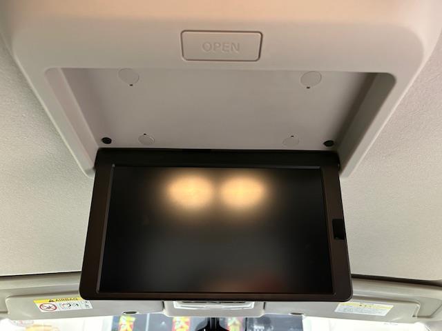 セレナ XV 衝突軽減ブレーキ/レーンキープアシスト/ブラインドスポットモニター/クリアランスソナー/標識認識機能/純正ナビ/アラウンドビューモニター/ETC/前後ドラレコ/純正フリップダウンモニター/両側パワスラ(7枚目)