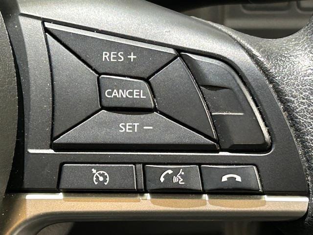 セレナ XV 衝突軽減ブレーキ/レーンキープアシスト/ブラインドスポットモニター/クリアランスソナー/標識認識機能/純正ナビ/アラウンドビューモニター/ETC/前後ドラレコ/純正フリップダウンモニター/両側パワスラ(9枚目)