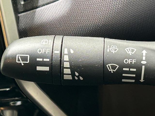 セレナ XV 衝突軽減ブレーキ/レーンキープアシスト/ブラインドスポットモニター/クリアランスソナー/標識認識機能/純正ナビ/アラウンドビューモニター/ETC/前後ドラレコ/純正フリップダウンモニター/両側パワスラ(28枚目)