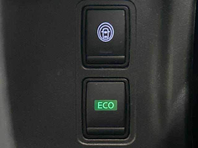 セレナ XV 衝突軽減ブレーキ/レーンキープアシスト/ブラインドスポットモニター/クリアランスソナー/標識認識機能/純正ナビ/アラウンドビューモニター/ETC/前後ドラレコ/純正フリップダウンモニター/両側パワスラ(33枚目)