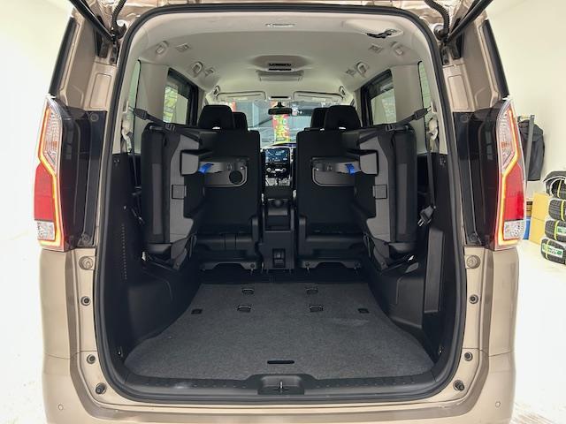 セレナ XV 衝突軽減ブレーキ/レーンキープアシスト/ブラインドスポットモニター/クリアランスソナー/標識認識機能/純正ナビ/アラウンドビューモニター/ETC/前後ドラレコ/純正フリップダウンモニター/両側パワスラ(35枚目)