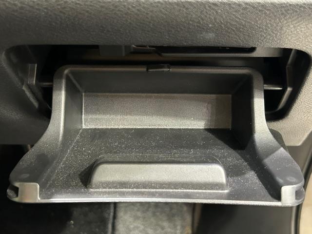 セレナ XV 衝突軽減ブレーキ/レーンキープアシスト/ブラインドスポットモニター/クリアランスソナー/標識認識機能/純正ナビ/アラウンドビューモニター/ETC/前後ドラレコ/純正フリップダウンモニター/両側パワスラ(47枚目)