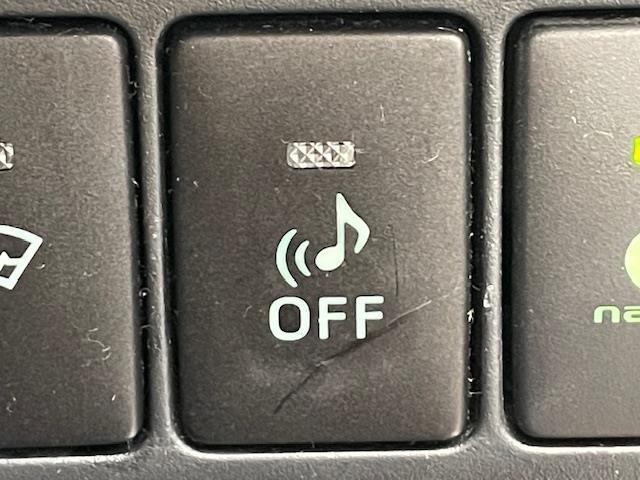 アクア G 純正ナビ/Bluetooth/CD/DVD/フルセグTV/AM/FM/ETC/バックカメラ/シートヒーター/ECOモード/EVモード/革巻きステアリング/ステアリングスイッチ/オートライト(12枚目)