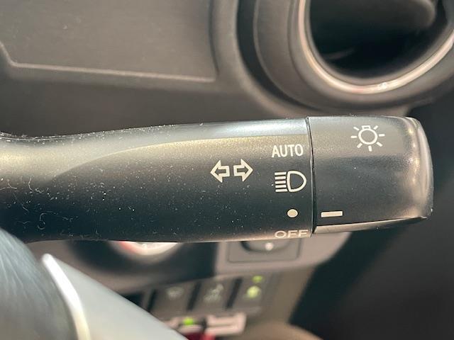 アクア G 純正ナビ/Bluetooth/CD/DVD/フルセグTV/AM/FM/ETC/バックカメラ/シートヒーター/ECOモード/EVモード/革巻きステアリング/ステアリングスイッチ/オートライト(28枚目)