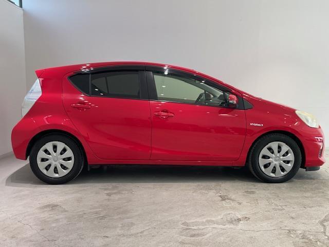 アクア G 純正ナビ/Bluetooth/CD/DVD/フルセグTV/AM/FM/ETC/バックカメラ/シートヒーター/ECOモード/EVモード/革巻きステアリング/ステアリングスイッチ/オートライト(41枚目)