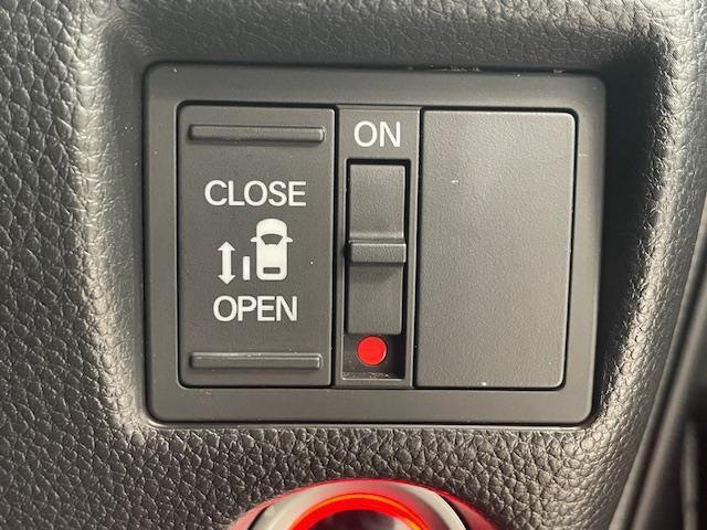 N-BOXカスタム G・Lホンダセンシング ホンダセンシング/社外ナビ/Bluetooth/フルセグTV/ビルドインETC/USB/バックカメラ/ECO/レーンキープアシスト/コーナーセンサー後/サンシェード/ドライブレコーダー/オートライト(10枚目)