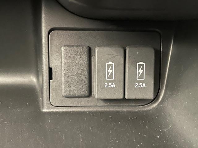 N-BOXカスタム G・Lホンダセンシング ホンダセンシング/社外ナビ/Bluetooth/フルセグTV/ビルドインETC/USB/バックカメラ/ECO/レーンキープアシスト/コーナーセンサー後/サンシェード/ドライブレコーダー/オートライト(24枚目)