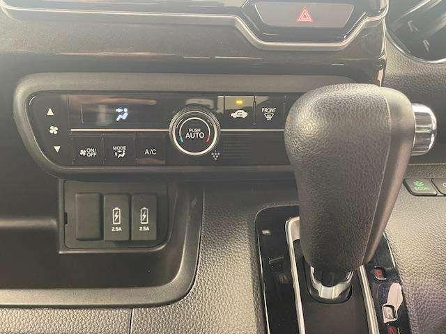 N-BOXカスタム G・Lホンダセンシング ホンダセンシング/社外ナビ/Bluetooth/フルセグTV/ビルドインETC/USB/バックカメラ/ECO/レーンキープアシスト/コーナーセンサー後/サンシェード/ドライブレコーダー/オートライト(30枚目)