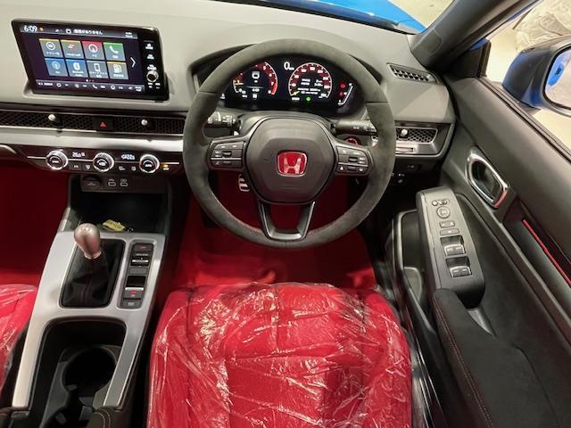 シビック タイプR ホンダセンシング/ホンダセLogR/ホンダコネクトディスプレイ/ブレンボキャリパー/10.2インチデジタルグラフィックメーター/フルセグ/Bluetooth/ETC/カープレイ/レーダークルーズ(21枚目)