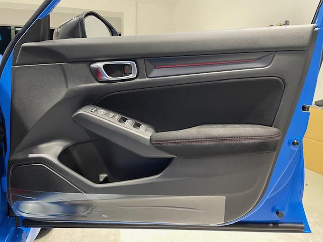 シビック タイプR ホンダセンシング/ホンダセLogR/ホンダコネクトディスプレイ/ブレンボキャリパー/10.2インチデジタルグラフィックメーター/フルセグ/Bluetooth/ETC/カープレイ/レーダークルーズ(42枚目)