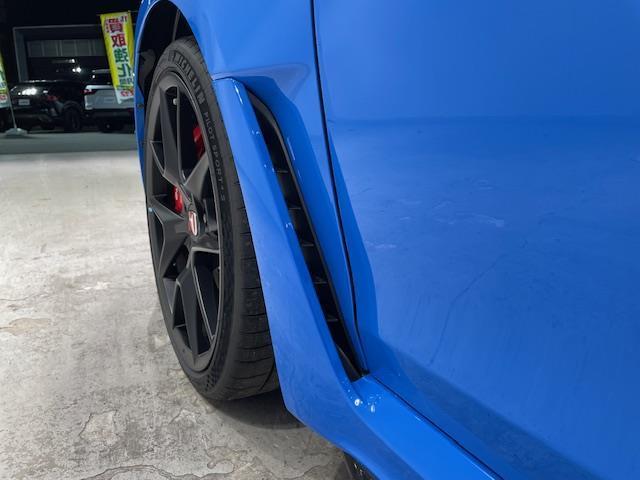 シビック タイプR ホンダセンシング/ホンダセLogR/ホンダコネクトディスプレイ/ブレンボキャリパー/10.2インチデジタルグラフィックメーター/フルセグ/Bluetooth/ETC/カープレイ/レーダークルーズ(63枚目)