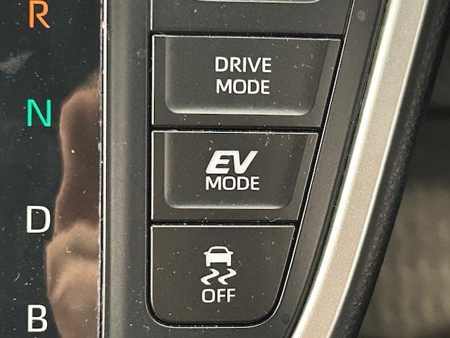 ノア ハイブリッドＳ－Ｚ　ホンダセンシング／ホンダセＬｏｇＲ／ホンダコネクトディスプレイ／ブレンボキャリパー／１０．２インチデジタルグラフィックメーター／フルセグ／Ｂｌｕｅｔｏｏｔｈ／ＥＴＣ／カープレイ／レーダークルーズ（13枚目）