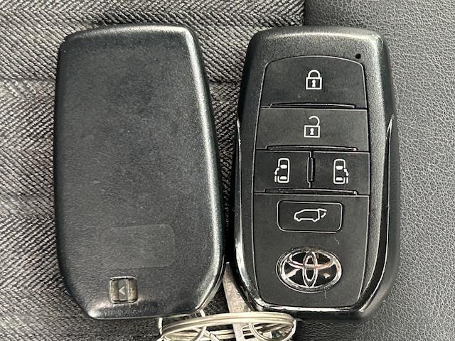 ノア ハイブリッドＳ－Ｚ　ホンダセンシング／ホンダセＬｏｇＲ／ホンダコネクトディスプレイ／ブレンボキャリパー／１０．２インチデジタルグラフィックメーター／フルセグ／Ｂｌｕｅｔｏｏｔｈ／ＥＴＣ／カープレイ／レーダークルーズ（43枚目）