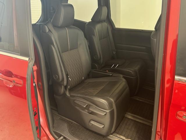 ノア ハイブリッドＳ－Ｚ　ホンダセンシング／ホンダセＬｏｇＲ／ホンダコネクトディスプレイ／ブレンボキャリパー／１０．２インチデジタルグラフィックメーター／フルセグ／Ｂｌｕｅｔｏｏｔｈ／ＥＴＣ／カープレイ／レーダークルーズ（48枚目）