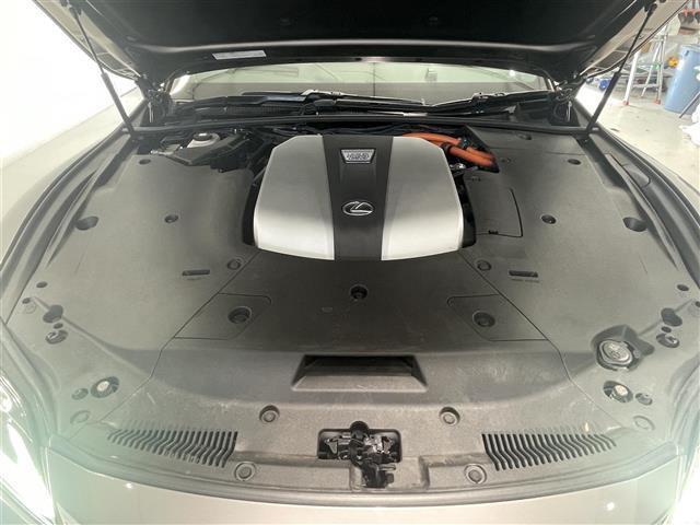 車両状態も良いですが、エンジンルーム内の状態もかなり綺麗です♪