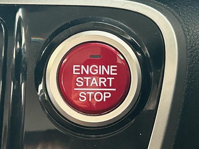 N-BOX G ターボSSパッケージ ターボ/シティブレーキアクティブシステム/クルーズコントロール/純正ナビ/ETC/ドライブレコーダー/パドルシフト/シートヒータ/チップアップシート/LEDヘッドライト/オートライト/純正フロアマット(9枚目)