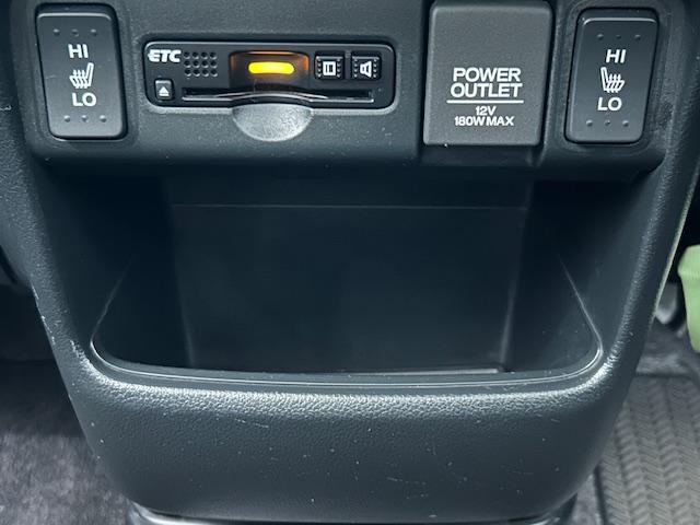 N-BOX G ターボSSパッケージ ターボ/シティブレーキアクティブシステム/クルーズコントロール/純正ナビ/ETC/ドライブレコーダー/パドルシフト/シートヒータ/チップアップシート/LEDヘッドライト/オートライト/純正フロアマット(48枚目)