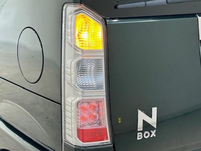 N-BOX G ターボSSパッケージ ターボ/シティブレーキアクティブシステム/クルーズコントロール/純正ナビ/ETC/ドライブレコーダー/パドルシフト/シートヒータ/チップアップシート/LEDヘッドライト/オートライト/純正フロアマット(74枚目)