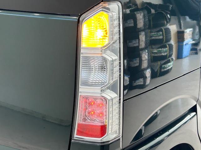 N-BOX G ターボSSパッケージ ターボ/シティブレーキアクティブシステム/クルーズコントロール/純正ナビ/ETC/ドライブレコーダー/パドルシフト/シートヒータ/チップアップシート/LEDヘッドライト/オートライト/純正フロアマット(75枚目)