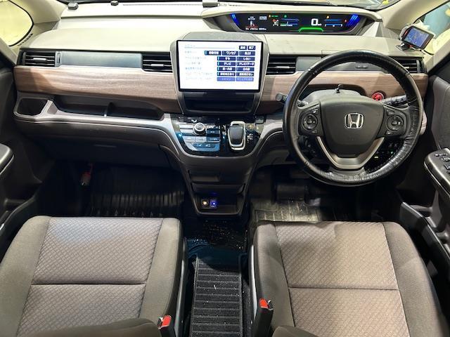 フリードハイブリッド ハイブリッド・Gホンダセンシング ホンダセンシング/社外ナビ/Bluetooth/CD/DVD/フルセグTV/HDMI/Blu-ray/純正ビルドインETC/車外バックカメラ/ドライブレコーダー/両側パワースライドドア/インナーミラー(3枚目)