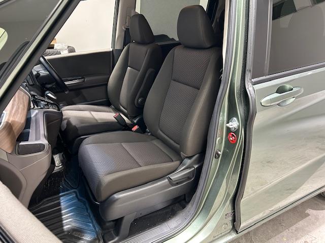 フリードハイブリッド ハイブリッド・Gホンダセンシング ホンダセンシング/社外ナビ/Bluetooth/CD/DVD/フルセグTV/HDMI/Blu-ray/純正ビルドインETC/車外バックカメラ/ドライブレコーダー/両側パワースライドドア/インナーミラー(50枚目)