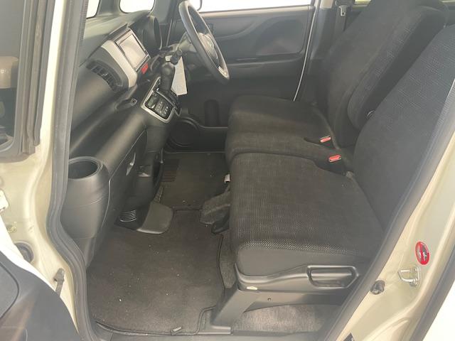 N-BOX G・Lパッケージ シティブレーキアクティブシステム/誤発進抑制機能/横滑り防止装置/衝突被害軽減システム/純正ナビ/バックカメラ/アイドリングストップ/プッシュスタート/純正フロアマット/社外スタッドレスタイヤ(60枚目)