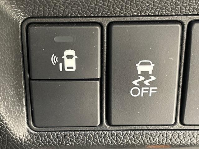 ステップワゴンスパーダ スパーダハイブリッド　Ｇ　ホンダセンシング　ホンダセンシング／衝突軽減ブレーキ／クルーズコントロール／レーンキープ／純正ナビ／バックカメラ／後席モニター／両側パワースライドドア／電子パーキング／オートブレーキホールド／ＥＴＣ／ドライブレコーダー（24枚目）