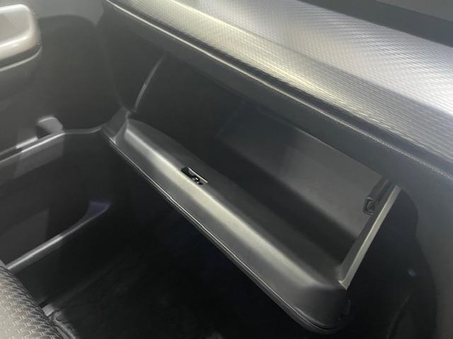 ステップワゴンスパーダ スパーダハイブリッド　Ｇ　ホンダセンシング　ホンダセンシング／衝突軽減ブレーキ／クルーズコントロール／レーンキープ／純正ナビ／バックカメラ／後席モニター／両側パワースライドドア／電子パーキング／オートブレーキホールド／ＥＴＣ／ドライブレコーダー（44枚目）