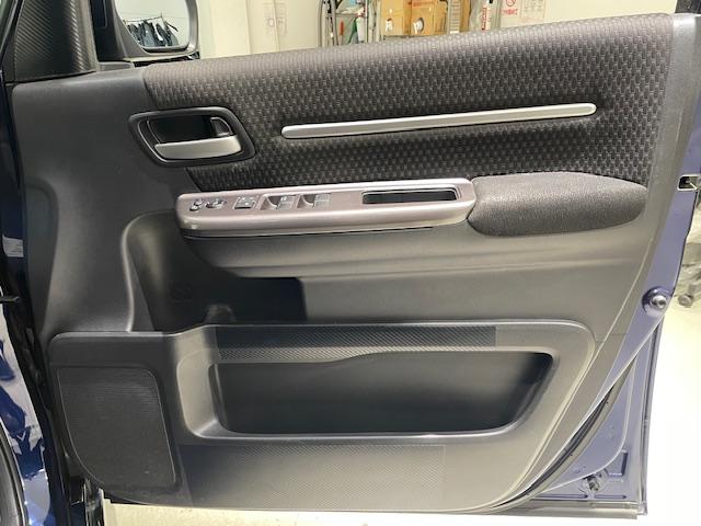 ステップワゴンスパーダ スパーダハイブリッド　Ｇ　ホンダセンシング　ホンダセンシング／衝突軽減ブレーキ／クルーズコントロール／レーンキープ／純正ナビ／バックカメラ／後席モニター／両側パワースライドドア／電子パーキング／オートブレーキホールド／ＥＴＣ／ドライブレコーダー（56枚目）